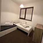 Justinrent Next By Gallery